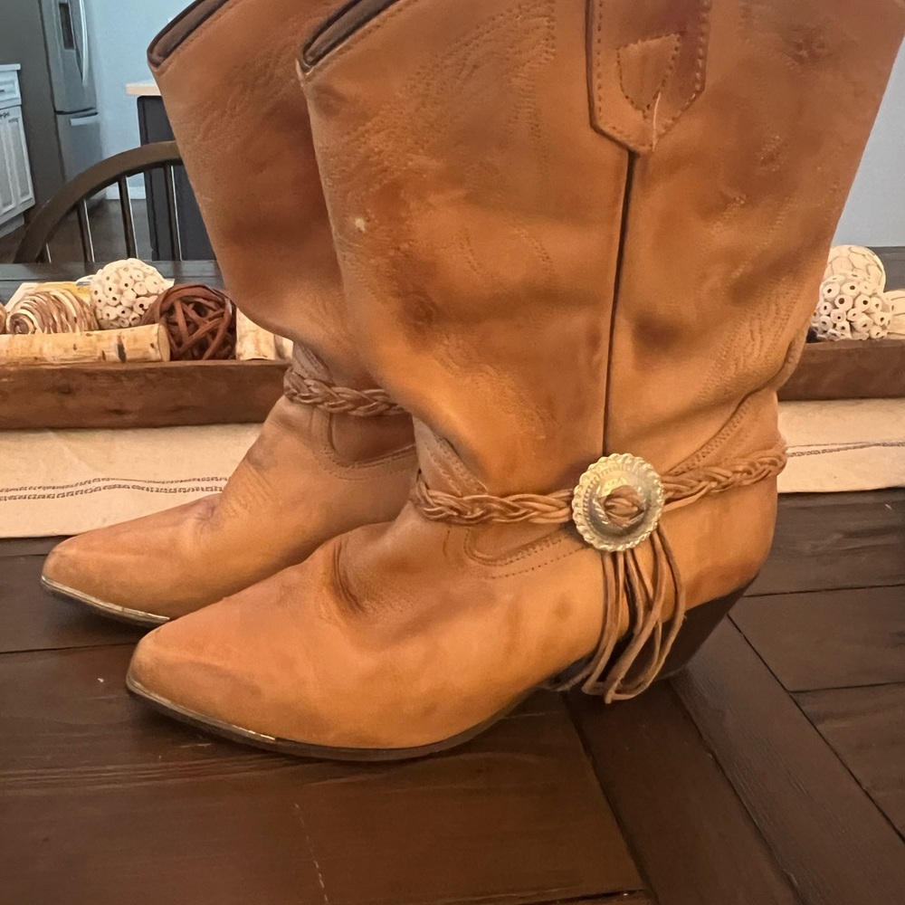 Women's Tan Western Boots
